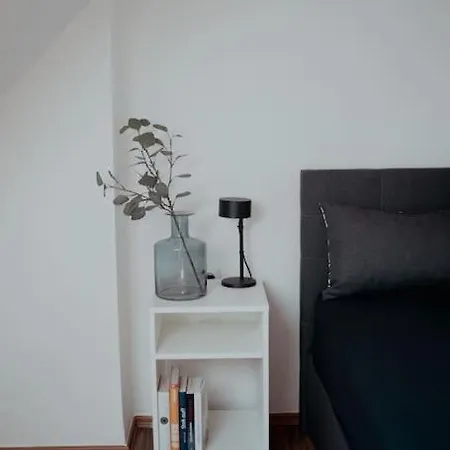 3-zimmer-wohnung Im Herzen Von Ruettenscheid Apartment