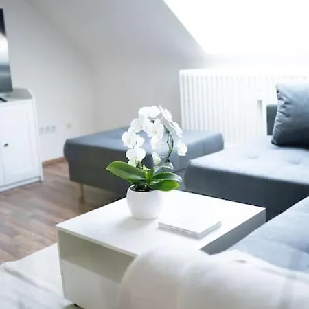 Apartment 3-zimmer-wohnung Im Herzen Von Ruettenscheid *
