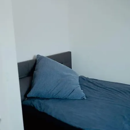 Apartment 3-zimmer-wohnung Im Herzen Von Ruettenscheid